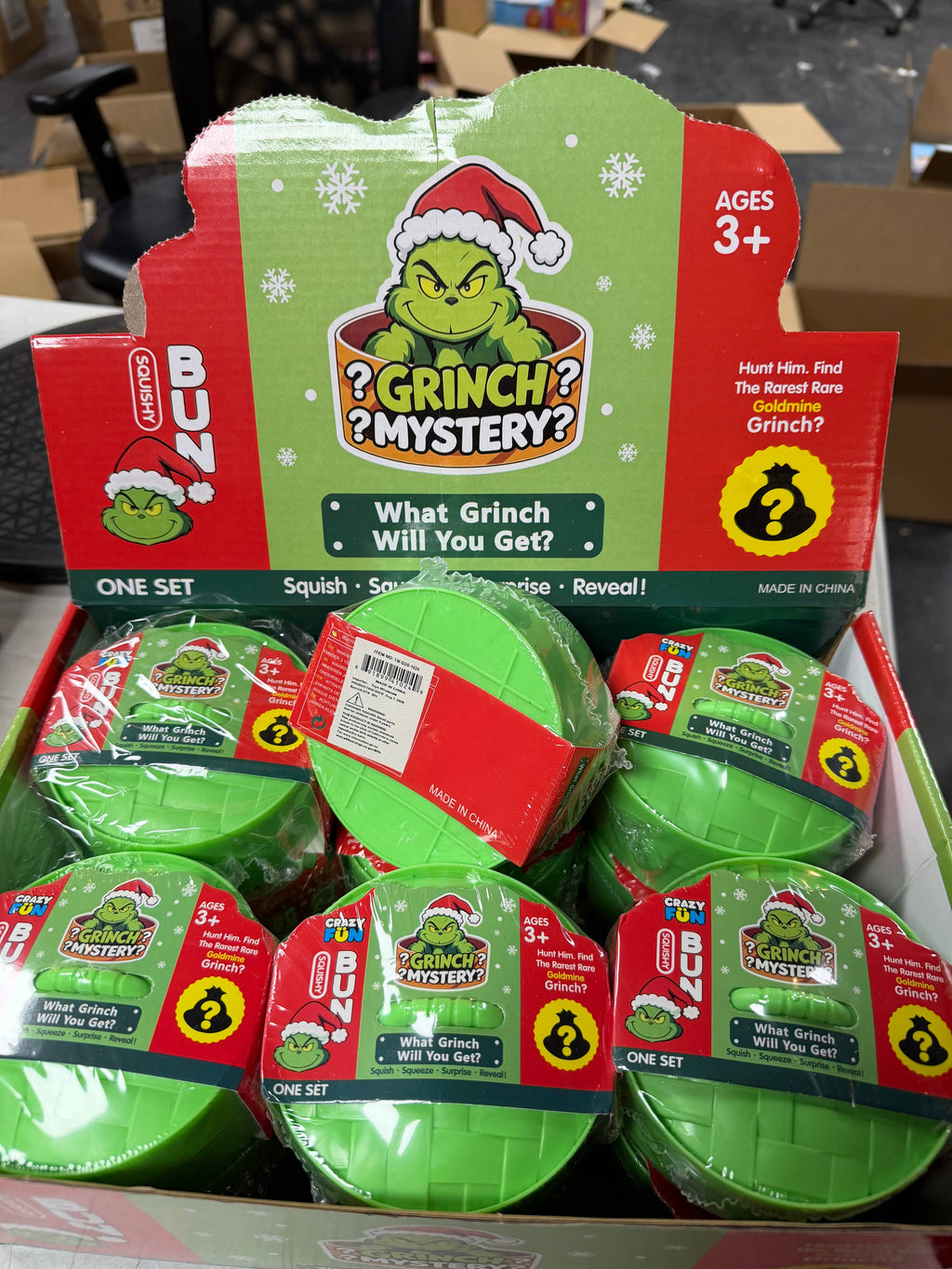 Grinch Mystery Squishy Bun – Christmas Surprise Squishy Toy
