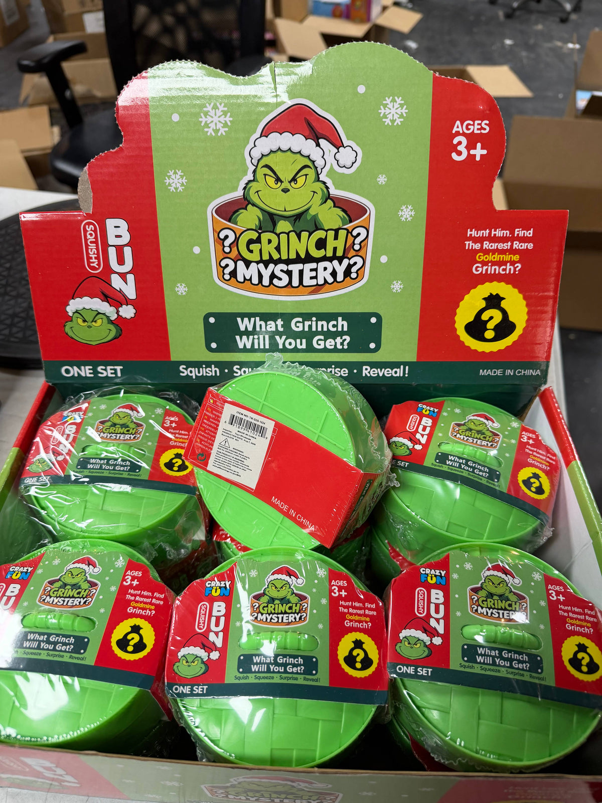 Grinch Mystery Squishy Bun – Christmas Surprise Squishy Toy