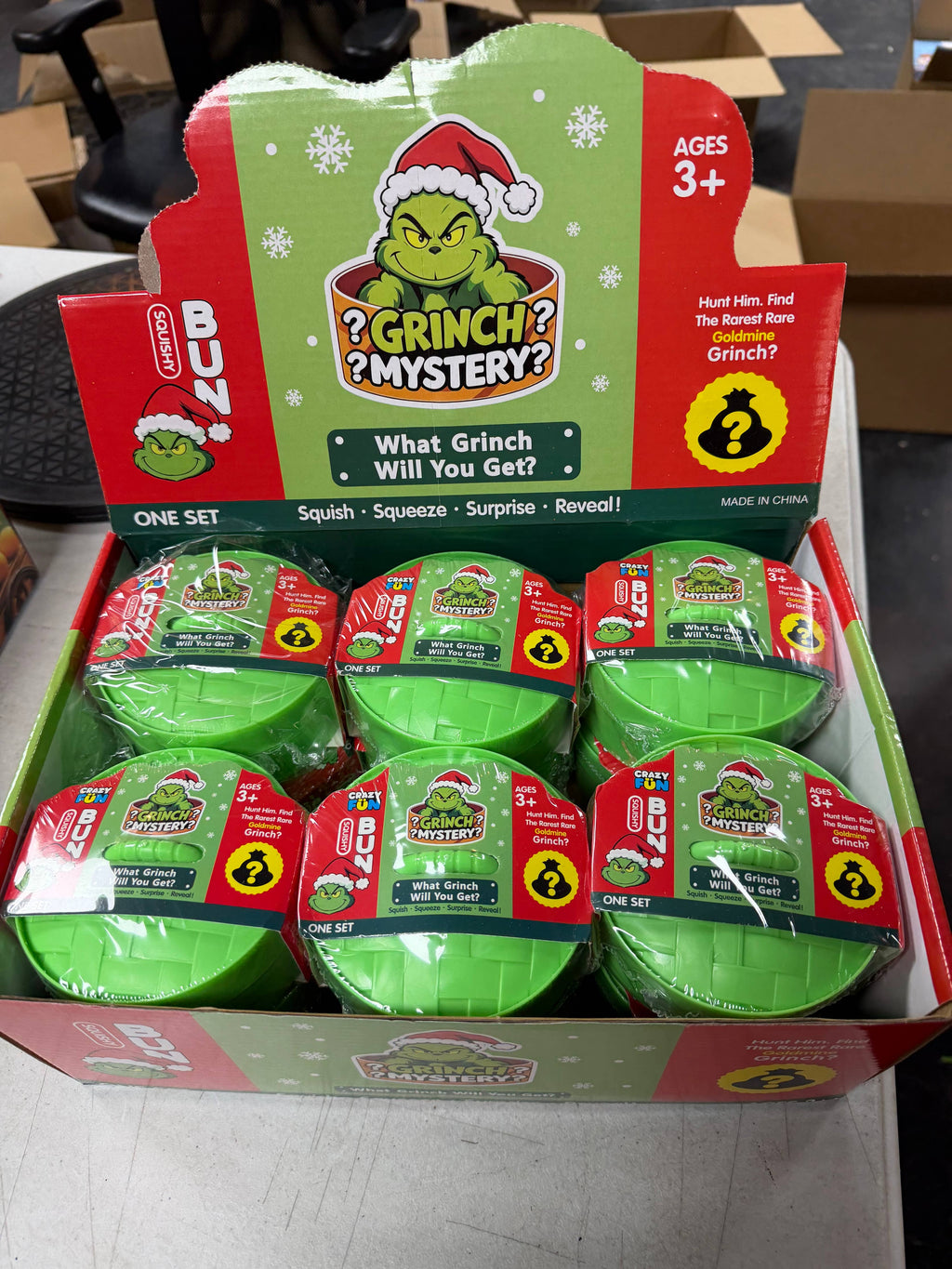 Grinch Mystery Squishy Bun – Christmas Surprise Squishy Toy